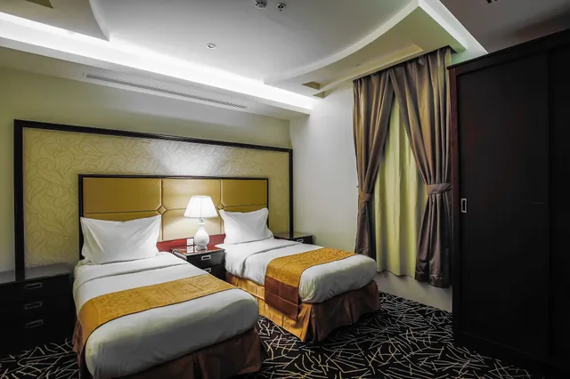 شقة بسريرين منفصلين وسرير كينج بغرفتي نوم، رست نايت للشقق الفندقية - الحمرا(Rest Night Serviced Apartments - AlHamra) 4/10