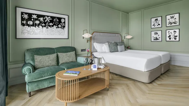 Junior Suite, Private Garden, Hotel Palacio de Luces 1/1