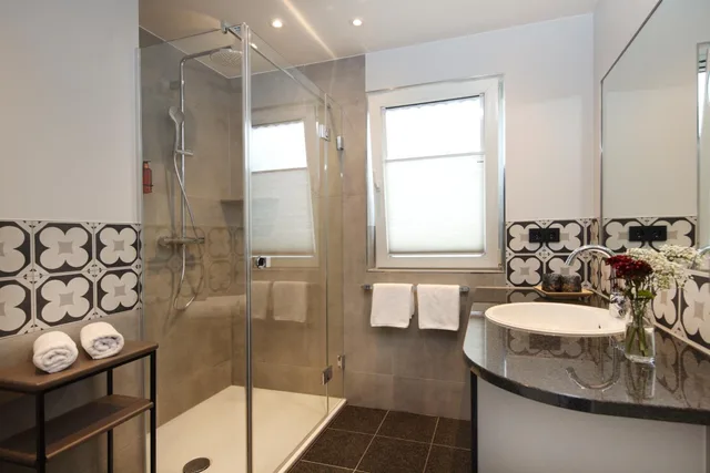 Classic, Double Bed, Seehotel Niedernberg - Das Dorf am See 9/10
