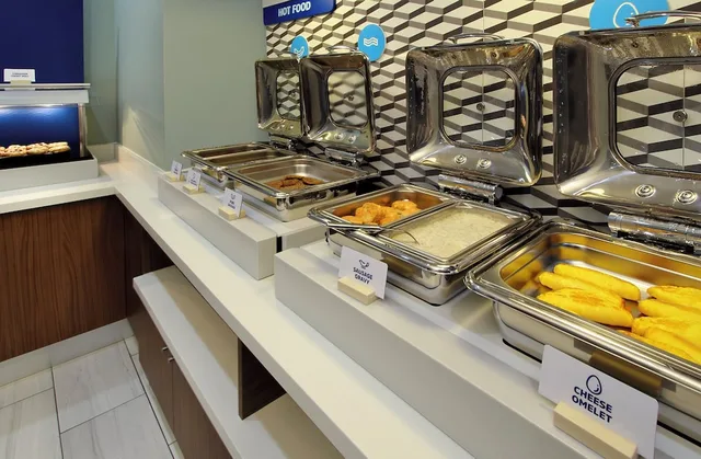 Holiday Inn Express & Suites Huntsville Northeast by IHG، هنتسفيل 23/50
