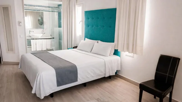 غرفة بسرير مزدوج، Hotel Rocamar Benidorm 1/8