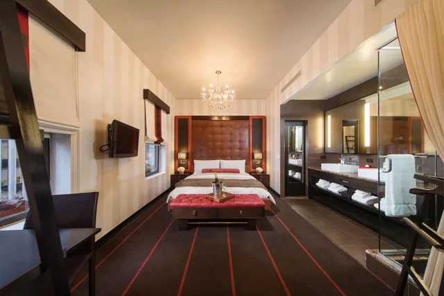 Suite, King Bed, Sofa, Living Area, Sanctuary Hotel New York 3/4