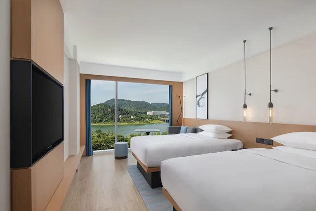 غرفة ديلوكس بسريرين منفصلين بإطلالة على البحيرة، Fairfield by Marriott Changsha Yuelu 1/1
