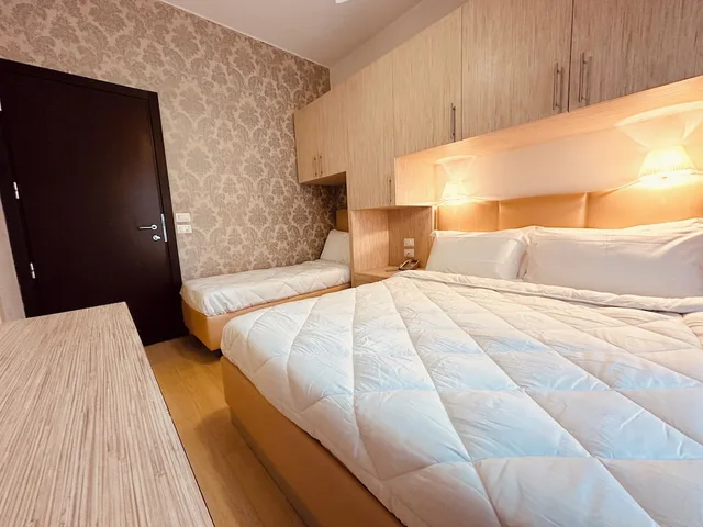 غرفة ثلاثية بسرير كينج وسرير فردي، HOTEL MIRAMARE 2/6