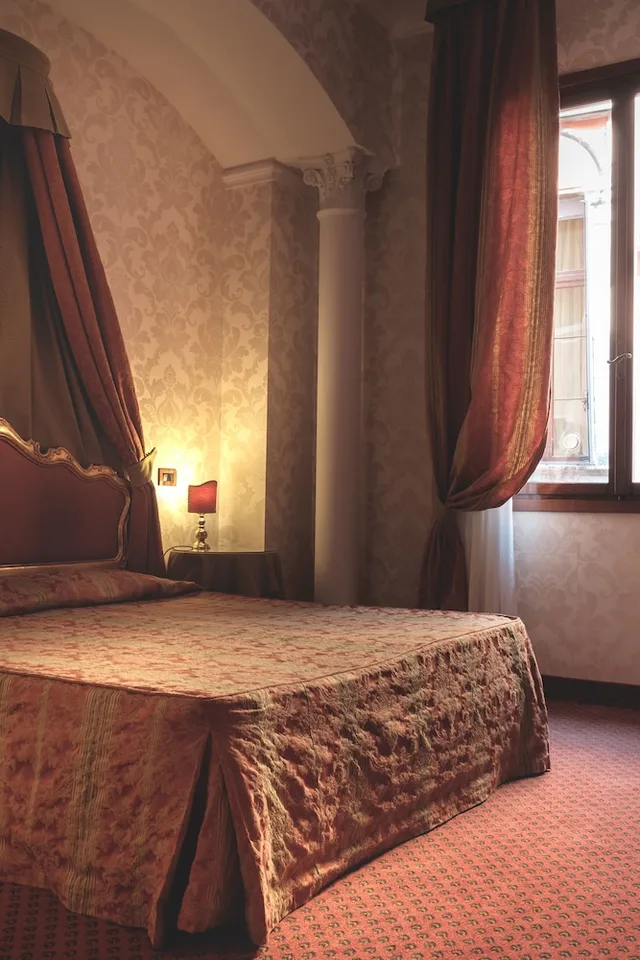 Standard, Twin Beds, Kette Hotel 1/4
