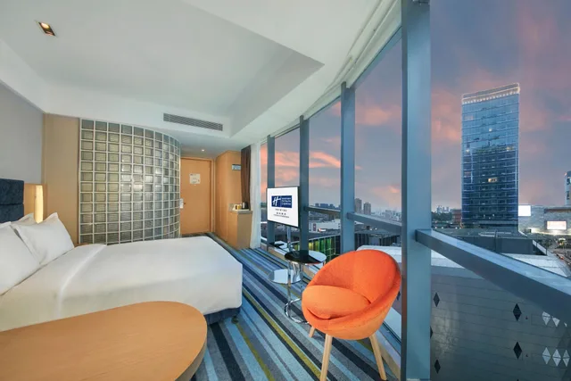 غرفة بسرير كوين بإطلالة على المدينة، HOLIDAY INN EXPRESS FUZHOU DOWNTOWN 3/5