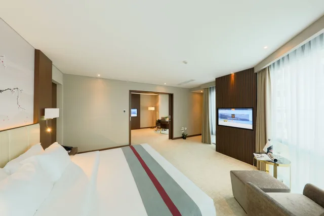 جناح غراند بسرير كينج، Grand Vista Hanoi 1/5