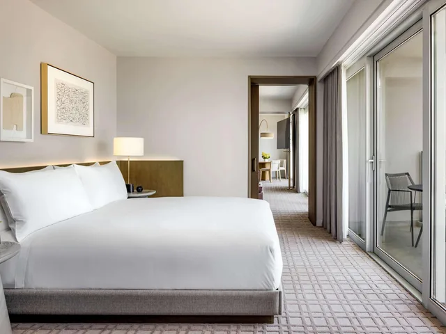جناح ديلوكس، Fairmont Century Plaza Los Angeles 1/4