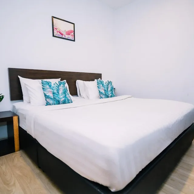 Standard King Room, Swing & Pillows @ Dataran Merdeka Kuala Lumpur 1/5