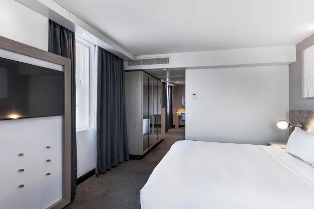 جناح جونيور بسرير كينج، Radisson Blu Hotel, Edinburgh City Centre 2/10