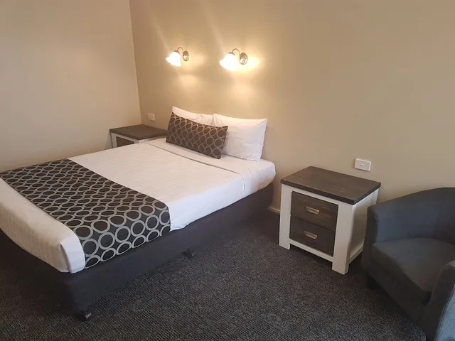 غرفة كلاسيكية بسرير كوين، Acacia Motel Griffith 1/1