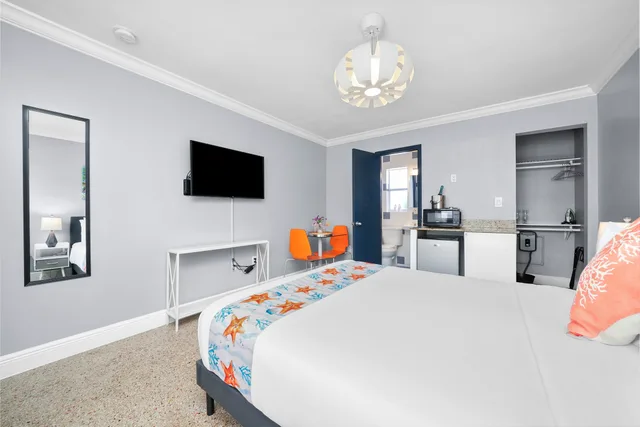 غرفة بسرير كوين، Hollywood Beach Suites Hostel Hotel 5/7