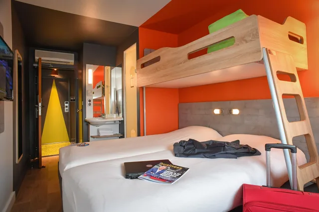 Room, Triple, 3 Beds, Ibis Budget Saint Lo 4/9