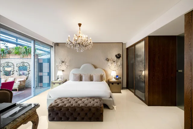 Deluxe, Suite, King Bed, Pool Front، Hotel Eclat Beijing, an SLH Hotel 2/2