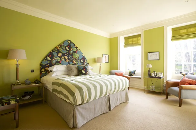 Deluxe, King Bed, The Close Hotel 1/2