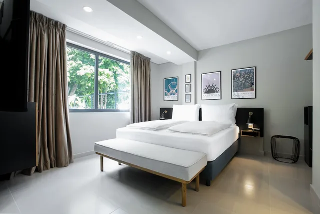 جناح تنفيذي بسرير كينج بشرفة، Nordic Hotel Lagos 1/5