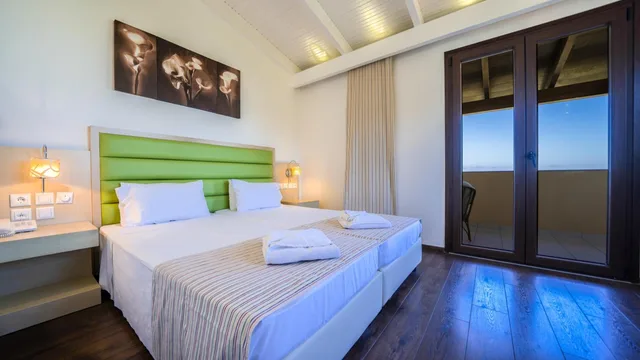 جناح بانورامي بإطلالة على البحر، Forest Park Hotel 3/10