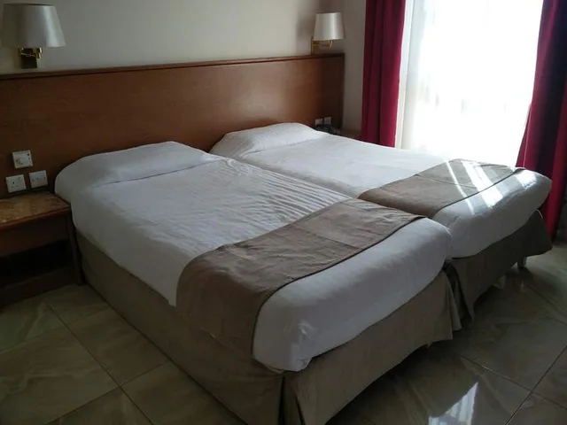 غرفة قياسية رباعية بسرير مزدوج، Allegro Hotel 1/1
