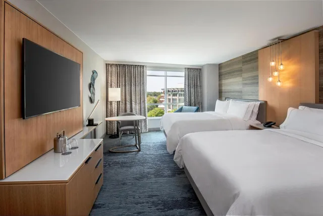 غرفة بريميوم بسريرين مزدوجين بإطلالة على المدينة، The Westin Annapolis 1/7