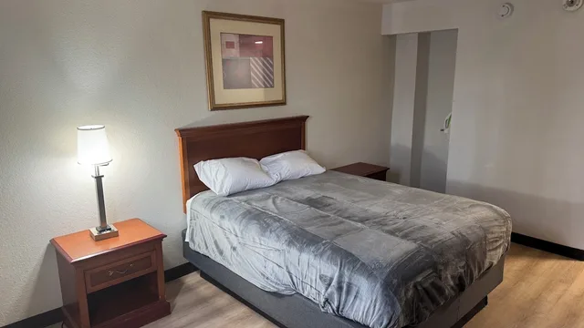 غرفة مفردة بسرير كوين، Cortina Inn Rutland Killington 2/2