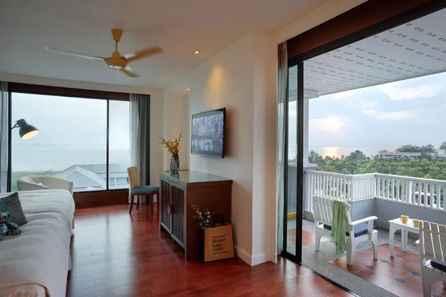 Horizon, Mini, Suite, King Bed, Sea and Sea View, Balcony, Corner, Loligo Resort Hua Hin + A Fresh Twist By Let's Sea 1/1