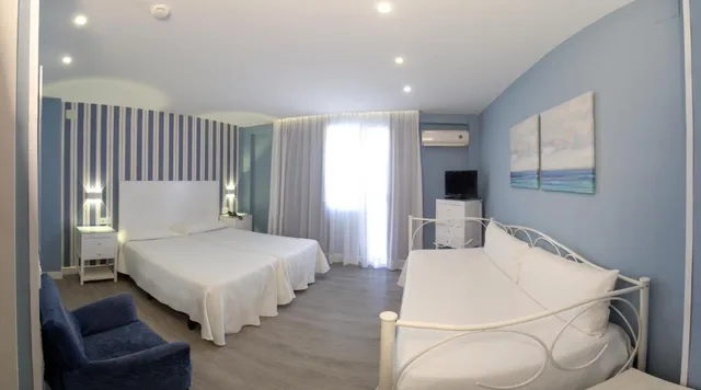 Standard, Quadruple, La Barracuda Hotel 2/4