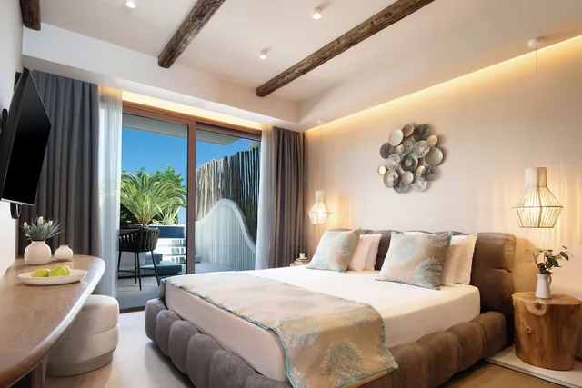 غرفة جونيور بسرير كينج، Alexandra Golden Family Innovation Resort 2/3