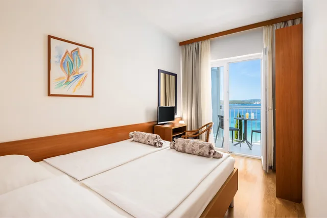 غرفة اقتصادية مزدوجة بشرفة، Orsan Maradiso Hotel by Aminess 2/6