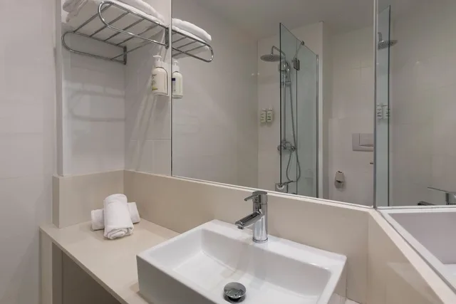 غرفة بسريرين منفصلين، B&B HOTEL Valencia Arena 5/5