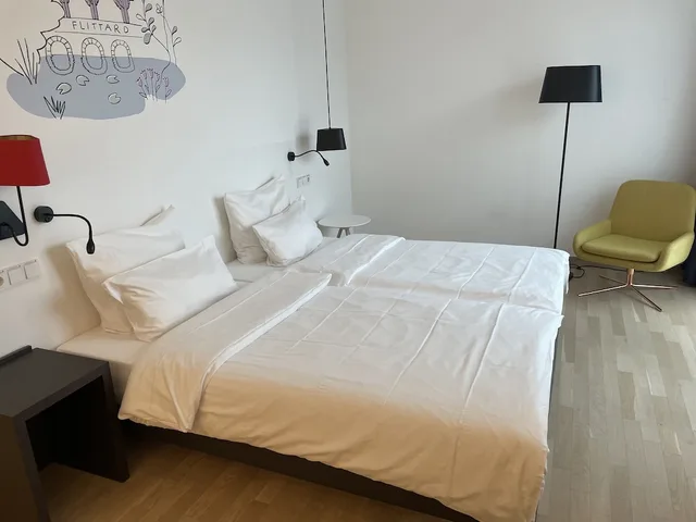 غرفة قياسية بسريرين منفصلين، Hotel im Leskanpark 1/4