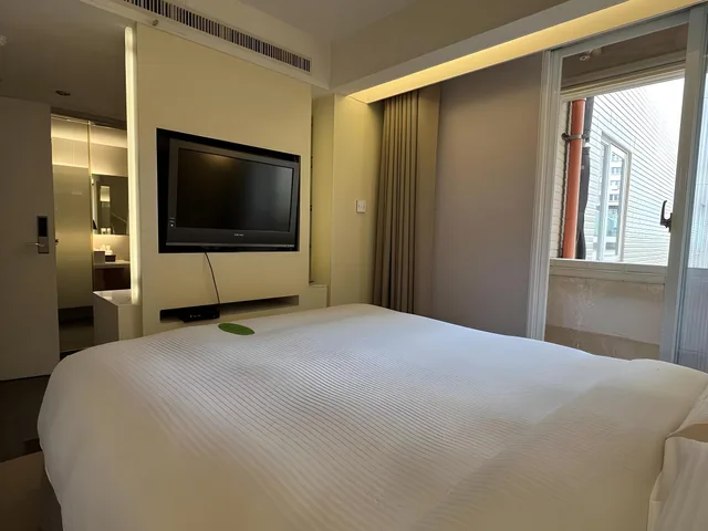 غرفة قياسية بشرفة، Forward Hotel Taipei 1/1