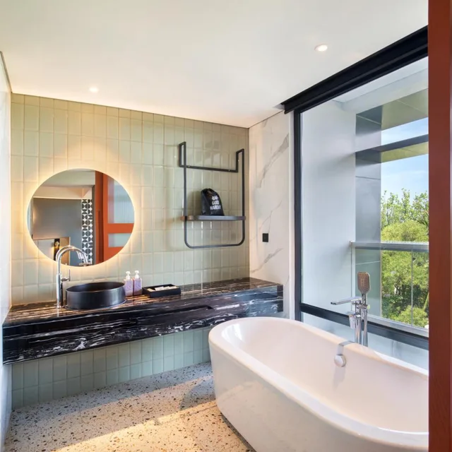 Comfort, Suite, King Bed, Ocean View, Tribe Bali Kuta Beach 5/7