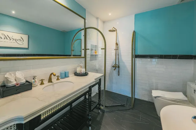 استوديو بسرير كينج بإطلالة على المدينة بحوض استحمام، The Now Boutique Hotel 10/10