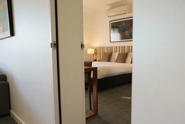 Efficiency, Multiple Beds, Accessible, MainStay Suites Whyalla 5/10