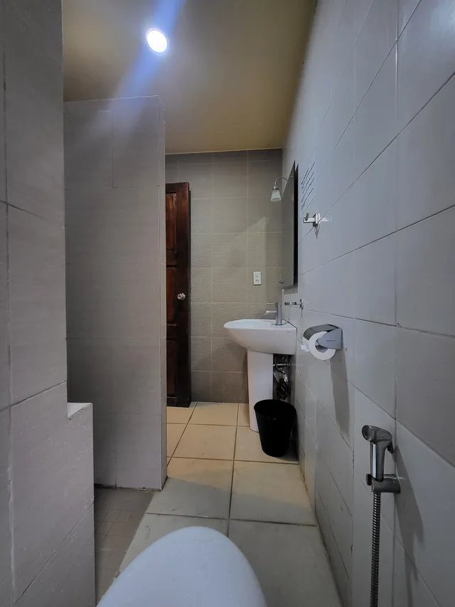 Family, 1 Queen and 1 Single Bed, Lake View, Private Bathroom, Pandu Lakeside Hotel Tuktuk 3/3