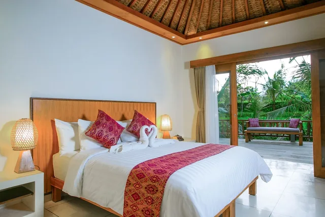 غرفة سوبيريور بسرير كينج، Pesantian Villa & Warung 4/7