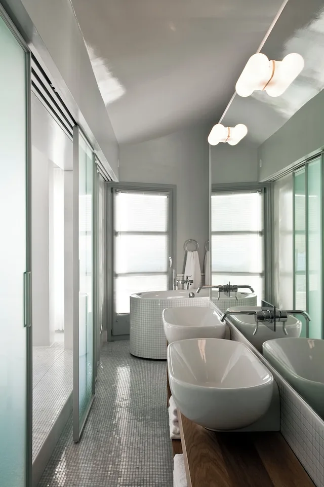 Master, Suite, Double Bed, Volcano View، Majestic 2/5