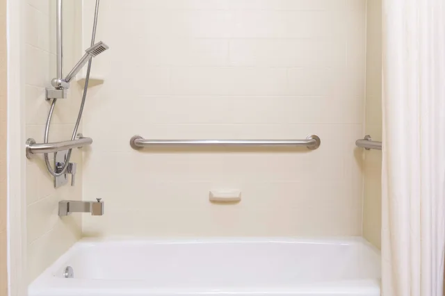غرفة ديلوكس بسريرين كوين، La Quinta Inn by Wyndham Austin North 3/3