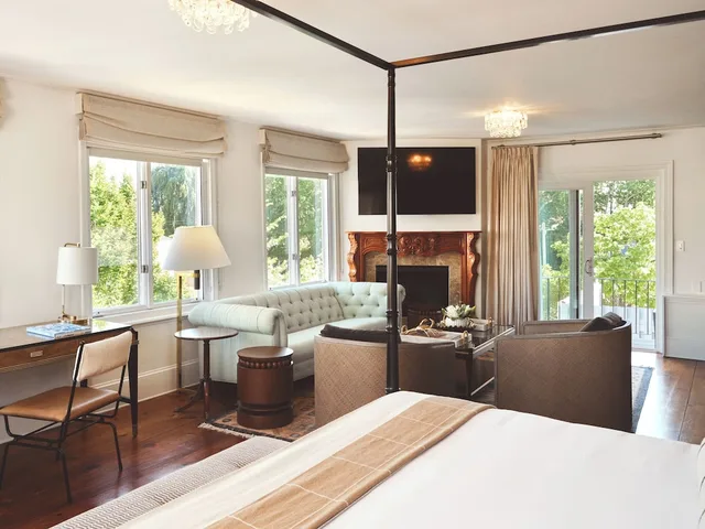 جناح بسريرين كينج بغرفتي نوم مع أريكة، Viking Hotel 1/3