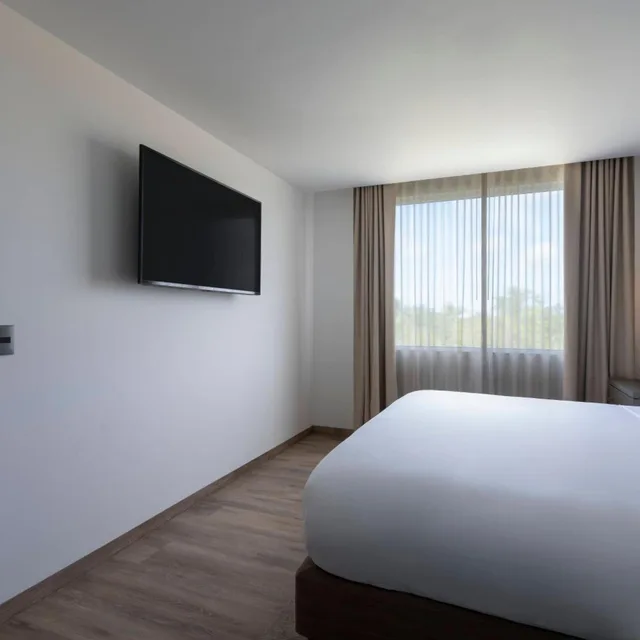 جناح بسرير مزدوج بشرفة بغرفتي نوم، Residence Inn by Marriott Cancun Hotel Zone 6/8