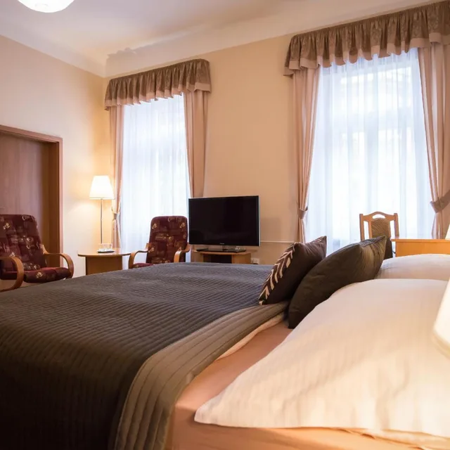 غرفة رباعية بسرير فردي، Hotel City Bell 3/7