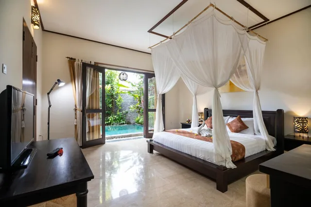 3 Bedrooms, Pool, Villa، Bali Ayu Hotel And Villas 2/4