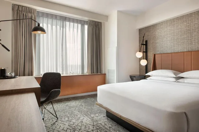 غرفة تقليدية بسرير كوين لذوي الإعاقة، SHERATON BOSTON HOTEL 1/10