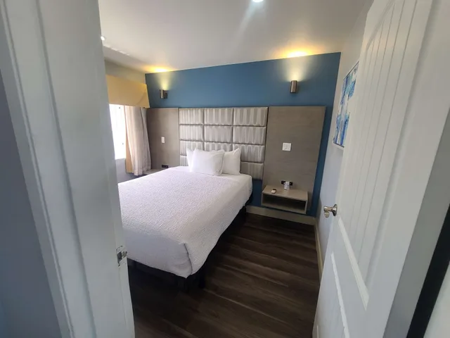 غرفة قياسية بسرير كينج وسرير كوين لذوي الإعاقة، Best Western Orange Plaza 9/10