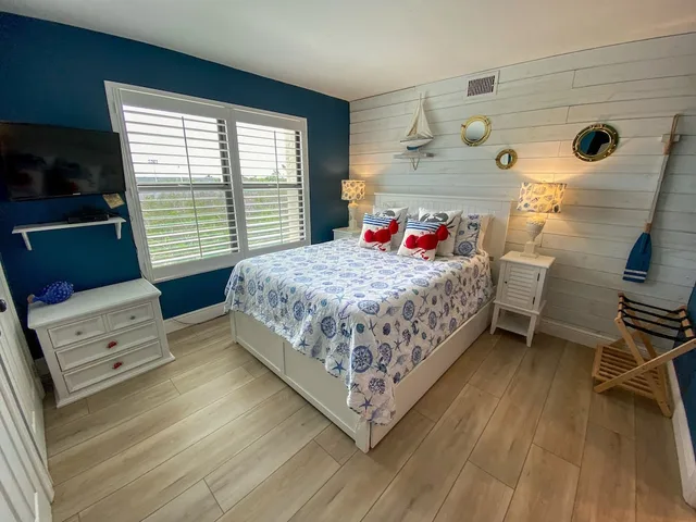2 Bedrooms, Condo, Deluxe, King and Queen Bed, Water Front, 2 Bathrooms, Resort Harbour Properties 3/6