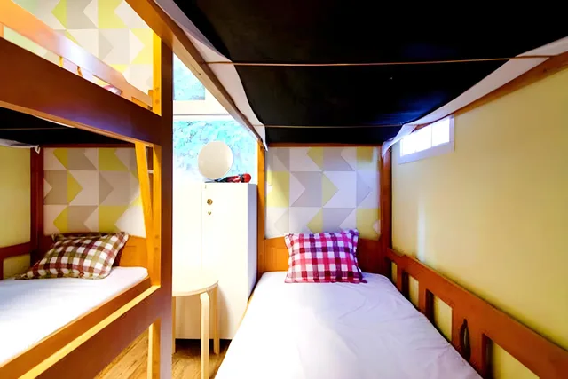 سكن مشترك مختلط بستة أسرّة، Cube Guesthouse 1/2
