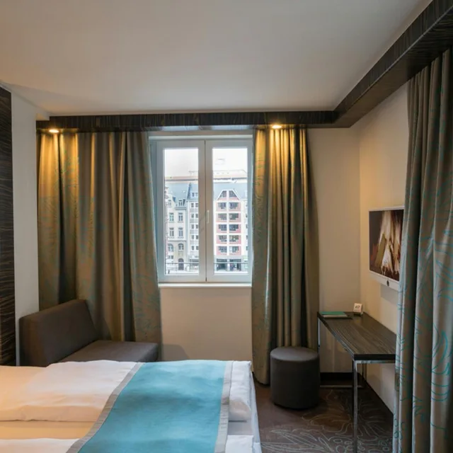 غرفة قياسية بسرير كينج، Hotel Motel One Leipzig-Nikolaikirche 3/9
