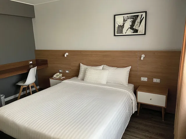 غرفة بسرير كوين، Habitat Hotel 2/5