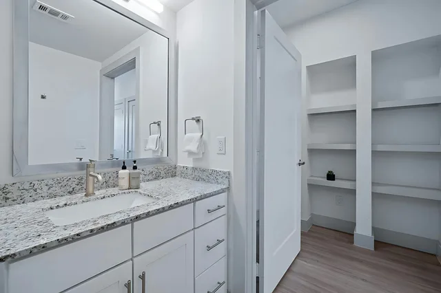 غرفة بغرفة نوم واحدة لذوي الإعاقة، Placemakr Downtown Austin 4/6