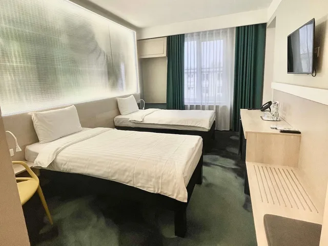 غرفة قياسية بثلاثة أسرّة، Ibis Styles Dunarea Galati 7/9